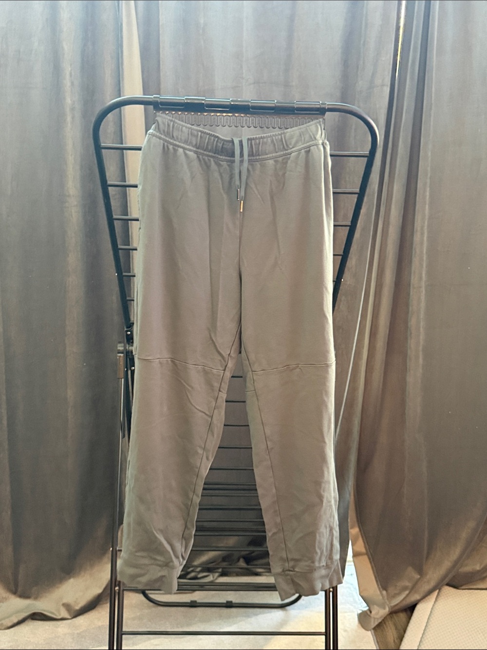Luxe Grat Drawstring Joggers for Men